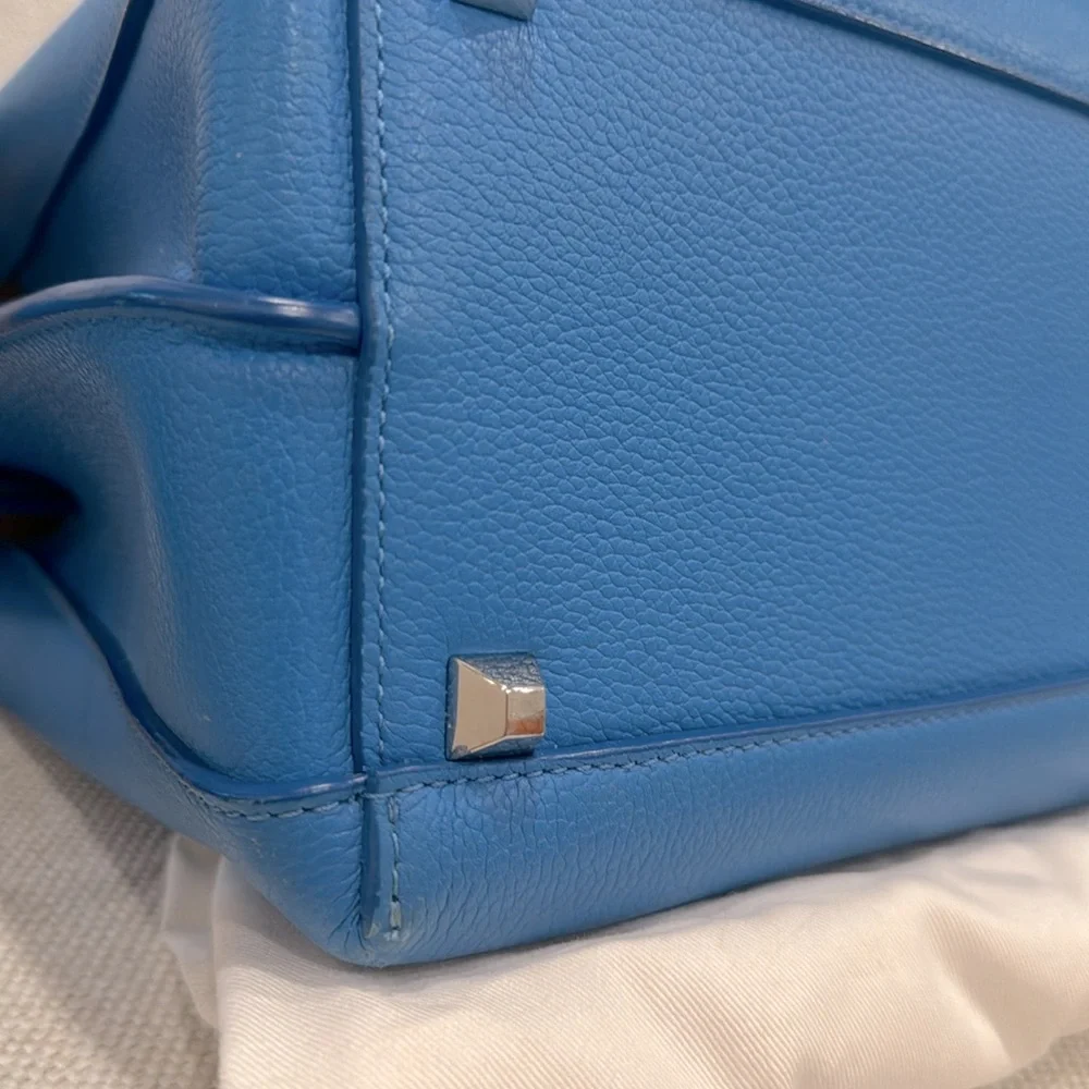 MCM Milla Tote - Picture 5 of 12